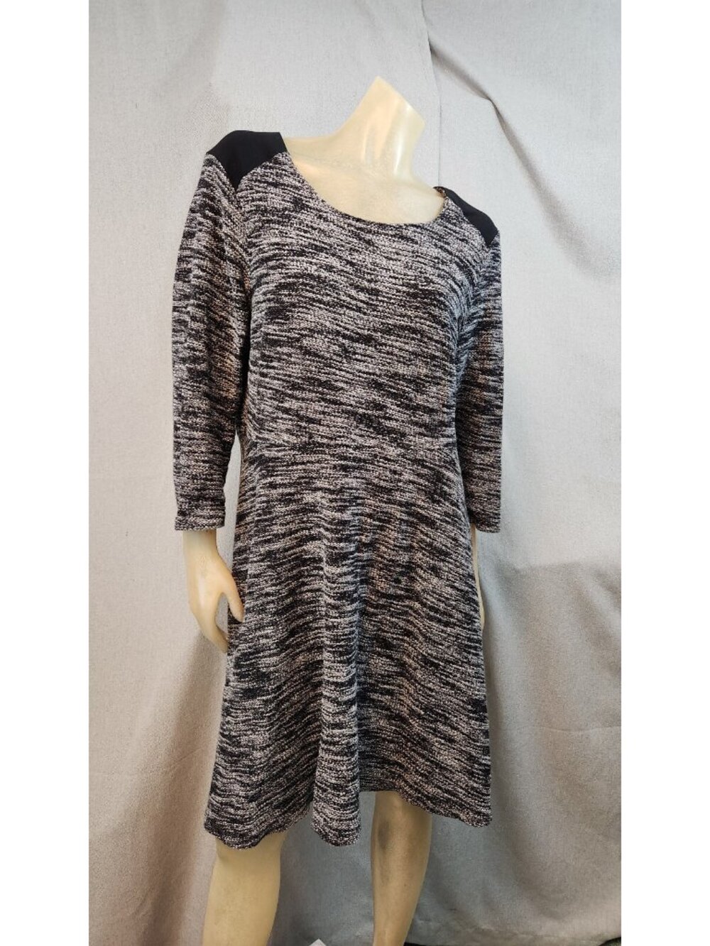 Old Navy Black White Tweed Round Neck 3/4 Slv Shift Dress Womens XL XLARGE USED